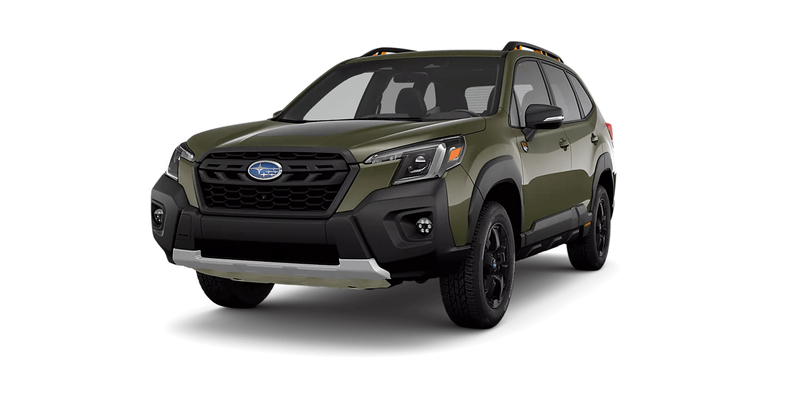 Vue avant trois quarts du Subaru Forester Wilderness 2025 vert kaki, isolé sur fond blanc.